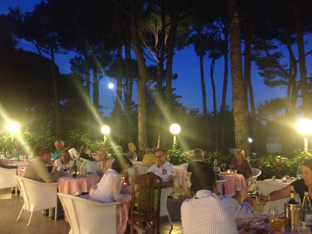 Hotel Beau Rivage Pineta Lido di Jesolo Bagian luar foto